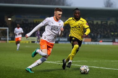 Blackpool 'dan Sonny Carey, 8 Şubat 2025' te İngiltere 'nin Trent kentindeki Pirelli Stadyumu' nda oynanan 1.