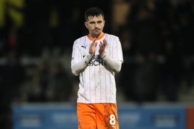Blackpool 'dan Albie Morgan, 8 Şubat 2025' te İngiltere 'nin Trent kentindeki Pirelli Stadyumu' nda oynanan 1.