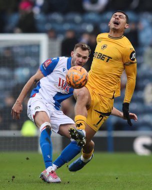 Wolverhampton Gezginleri 'nin Andr' ı 9 Şubat 2025 'te Ewood Park, Blackburn, Birleşik Krallık' ta düzenlenen dördüncü tur Blackburn Rovers-Wolverhampton Wanderers karşılaşması.