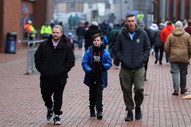 Blackburn Rovers taraftarları, 9 Şubat 2025 'te Ewood Park, Blackburn, İngiltere' de düzenlenen dördüncü tur Blackburn Rovers - Wolverhampton Wanderers karşılaşması öncesinde stadyuma geldiler.