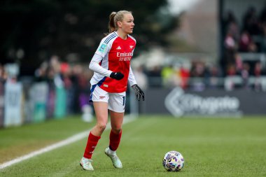 Arsenal 'den Frida Maanum, 9 Şubat 2025' te İngiltere 'nin Borehamwood kentindeki Managata Pay UK Stadyumu' nda Arsenal Women vs London City Lionses 'a karşı oynanan 5. Rauntluk Adobe Kadınlar Kupası karşılaşmasında topla koşuyor.
