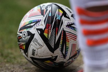 Gökkuşağı Dantelli EFL maçı, 8 Şubat 2025 tarihinde İngiltere 'nin Trent kentindeki Pirelli Stadyumu' nda oynanan 1.