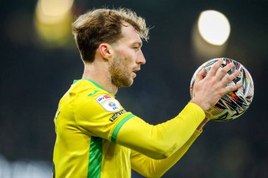 Norwich City 'den Jack Stacey, 8 Şubat 2025' te Norwich City 'nin Carrow Road, Norwich County' e karşı oynadığı Gökyüzü İddia Şampiyonası maçında bir atış yaptı.