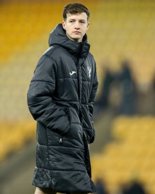 Norwich City 'den Kellen Fisher, 8 Şubat 2025' te Norwich City - Derby County, Norwich Road, İngiltere 'de oynanan Sky Bet Şampiyonası maçının ardından takımlar berabere kaldıktan sonra maçı izliyor.