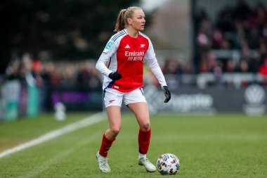 Arsenal 'den Frida Maanum, 9 Şubat 2025' te İngiltere 'nin Borehamwood kentindeki Managata Pay UK Stadyumu' nda Arsenal Women vs London City Lionses 'a karşı oynanan 5. Rauntluk Adobe Kadınlar Kupası karşılaşmasında topla koşuyor.
