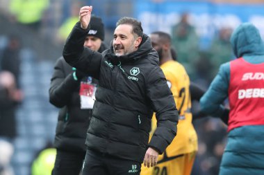 Wolverhampton Wanderers 'ın baş antrenörü Vitor Pereira, 9 Şubat 2025' te Ewood Park, Blackburn, Birleşik Krallık 'ta oynanan 4.