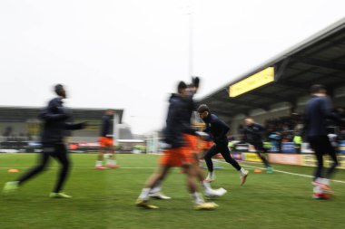 Blackpool 'dan James Husband, Sky Bet Ligi 1 maçı öncesinde oynanan hazırlık maçında Burton Albion' a karşı Blackpool Pirelli Stadyumu, Burton üzerine Trent, Birleşik Krallık, 8 Şubat 2025