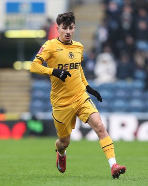 Wolverhampton Wanderers takımından Rodrigo Gomes 9 Şubat 2025 'te Ewood Park, Blackburn, İngiltere' de düzenlenen dördüncü tur Blackburn Rovers - Wolverhampton Wanderers maçında