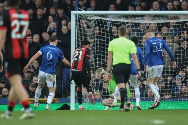 Bournemouth 'tan Daniel Jebbison, 8 Şubat 2025 tarihinde İngiltere' nin Liverpool kentinde oynanan dördüncü tur müsabaka Everton-Bournemouth karşılaşmasında 0-2 berabere kaldı.