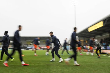 Blackpool 'dan Lee Evans, Sky Bet Ligi 1 maçı öncesinde oynanan ısınma maçında Burton Albion' a karşı Pirelli Stadyumu, Burton üzerine Trent, Birleşik Krallık, 8 Şubat 2025