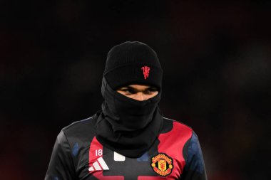 Manchester United takımının Casemiro 'su, Birleşik Krallık' ın Old Trafford kentinde oynanan dördüncü tur müsabakası öncesinde oynanan 4.