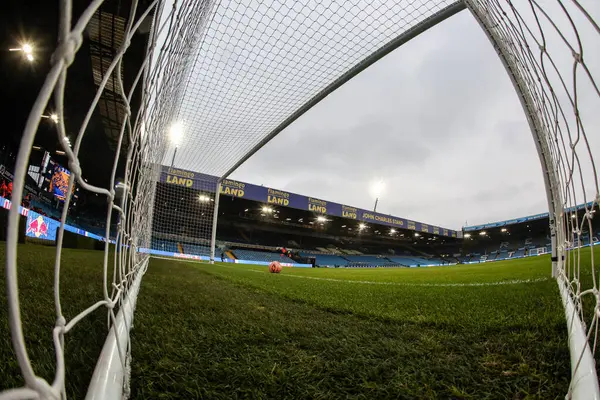 Elland Road, İngiltere 'nin Leeds şehrinde oynanan ve 8 Şubat 2025 tarihinde oynanan, Elland Road, Leeds-Millwall maçında oynanan dördüncü tur karşılaşmasında kaleden Elland Road' a genel bir bakış.