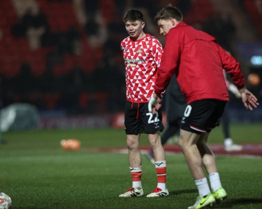 Doncaster Rovers takımından Patrick Kelly, Birleşik Krallık 'ın Doncaster kentindeki Eco-Power Stadyumu' ndaki Doncaster Rovers-Crystal Palace maçında oynanan dördüncü tur karşılaşmasında maç öncesi ısınma oturumunda