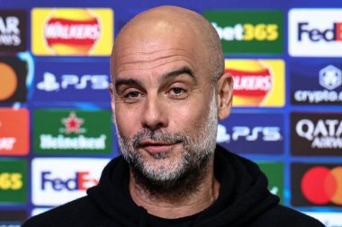 Manchester City 'nin Pep Guardiola teknik direktörü UEFA Şampiyonlar Ligi Basın Konferansı sırasında basına konuştu. Manchester City - Real Madrid Etihad Stadyumu, Manchester, Birleşik Krallık, 10 Şubat 2025