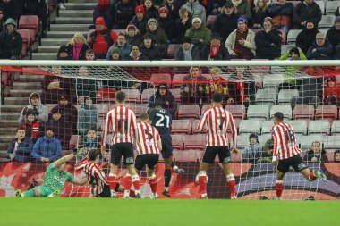 Ancak Luton Town 'dan Millenic Alli, 12 Şubat 2025 tarihinde İngiltere' nin Sunderland kentinde oynanan Sunderland-Luton Town maçında ofsayt için gol atmayı reddetti.