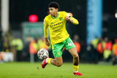 Norwich City 'den Lucien Mahovo 11 Şubat 2025' te Norwich City ve Preston North End 'in oynadığı Carrow Road, Norwich City maçında topu kontrol ediyor.