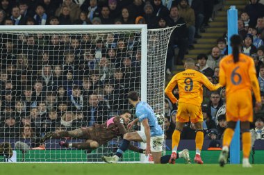 Manchester City 'den Ederson 11 Şubat 2025 tarihinde Etihad Stadyumu, Manchester, İngiltere' de oynanan Manchester City - Real Madrid maçında Real Madrid 'li Kylian Mbapp' tan bir atış kurtardı.