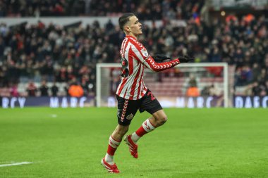 Sunderland 'dan Enzo Le Fe, 12 Şubat 2025' te İngiltere 'nin Sunderland kentinde oynanan Sunderland-Luton Town maçında 1-0' lık galibiyet golünü kutluyor.