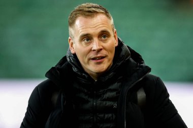 Norwich City 'den Johannes Hoff, 11 Şubat 2025' te İngiltere 'nin Norwich City-Preston North End maçından önce Carrow Road' a vardı.