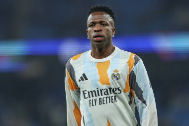 Real Madrid 'den Vincius Jnior 11 Şubat 2025 tarihinde Etihad Stadyumu' nda oynanan UEFA Şampiyonlar Ligi play-off Manchester City - Real Madrid maçında ısınma turunda