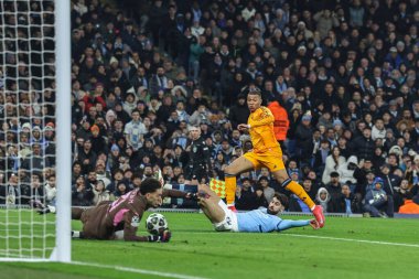 Manchester City 'den Ederson 11 Şubat 2025 tarihinde Etihad Stadyumu, Manchester, İngiltere' de oynanan Manchester City - Real Madrid maçında Real Madrid 'li Kylian Mbapp' tan bir atış kurtardı.