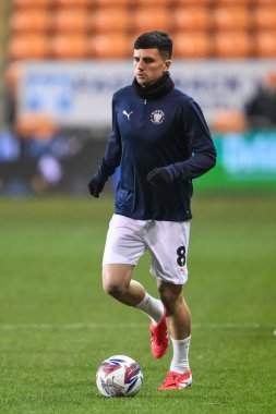 Blackpool 'dan Albie Morgan 11 Şubat 2025' te Bloomfield Road, Blackpool 'da oynanan Blackpool-Rotherham United maçı öncesinde oynanan maç öncesi ısınma maçında