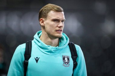 Çarşamba günü Sheffield 'den Svante Ingelsson, 12 Şubat 2025' te İngiltere 'nin Swansea.com Stadyumu' nda Swansea City ve Sheffield maçının öncesinde sahaya çıkıyor.
