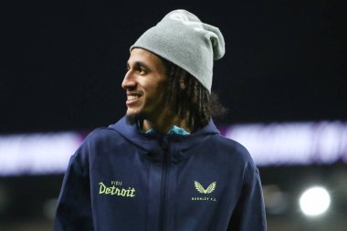 Burnley 'den Hannibal Mejbri, 12 Şubat 2025' te Burnley ile Hull City arasındaki Sky Bet Şampiyonası öncesinde stadyuma geldi.