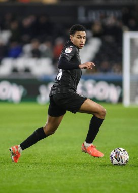 Sheffield 'li Shea Charles, 12 Şubat 2025' te İngiltere 'nin Swansea.com Stadyumu' nda Çarşamba günü oynanan Gökyüzü İddia Şampiyonası Swansea City - Sheffield maçı sırasında.