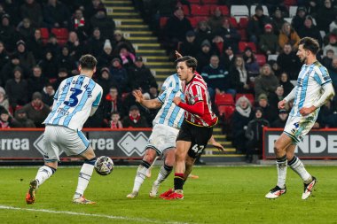 Sheffield United takımından Sydie Peck, Sheffield Lane, Sheffield, Birleşik Krallık 'ta Sheffield United' ın Middlesbrough 'a karşı oynadığı Gökyüzü İddia Şampiyonası maçında çekim yapıyor.