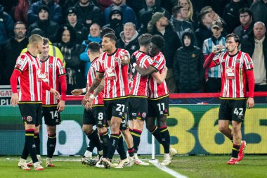 Sheffield United takımından Jesuran Rak-Sakyi, Sheffield Lane, Sheffield, İngiltere 'de 12 Şubat 2025' te oynanan Sky Bet Şampiyonası maçında takım arkadaşları ile 1-0 'lık galibiyet golünü kutluyor.