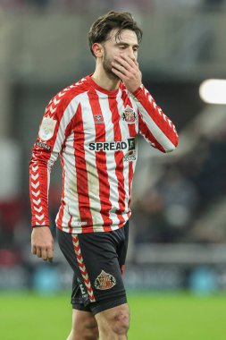 Sunderland takımından Patrick Roberts 12 Şubat 2025 'te İngiltere' nin Sunderland-Luton Town Stadyumu 'nda oynanan Sunderland maçında