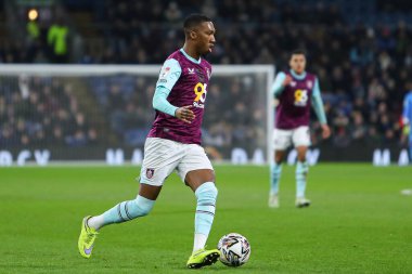 Burnley 'den Jaidon Anthony 12 Şubat 2025' te Burnley, Burnley 'e karşı Hull City' de oynanan Gökyüzü İddia Şampiyonası maçında topu ileri sürüyor.