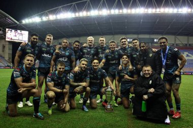 Leigh Leopards, Birleşik Krallık 'ın Wigan şehrinde 13 Şubat 2025' te oynanan The Brick Community Stadyumu 'nda oynanan Wigan Warriors - Leigh Leopards maçında Özel Topluluk Kupası' nı kazandı.
