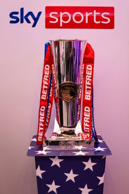 Süper Lig kupası, 13 Şubat 2025 'te İngiltere' nin Wigan şehrindeki The Brick Community Stadyumu 'nda oynanan Wigan Warriors - Leigh Leopards maçında Las Vegas profesyonel-mo çadırında sergilenecek.