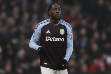 Aston Villa 'dan Axel Disasi Premier Lig maçında Aston Villa, Ipswich Town' a karşı, Birmingham, Birleşik Krallık Villa Parkı 'nda, 15 Şubat 2025