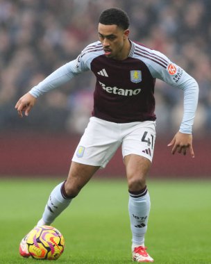 Aston Villa 'dan Jacob Ramsey, 15 Şubat 2025' te İngiltere 'nin Birmingham kentinde oynanan Premier Lig maçı sırasında Villa-Ipswich Town maçında görev başındaydı.