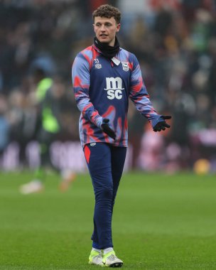 Ipswich Town 'dan Nathan Broadhead Premier Lig karşılaşması öncesinde İngiltere' nin Birmingham kentinde oynanan Villa-Ipswich Town maçında ısındı.