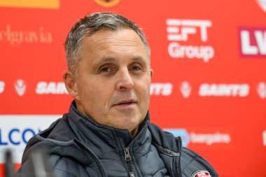 Paul Rowley, Salford Red Devils 'in baş antrenörü, 15 Şubat 2025' te St Helens - Salford Red Devils maçında oynanan Betfred Süper Lig 1. Raundu sonrası basın konferansında.