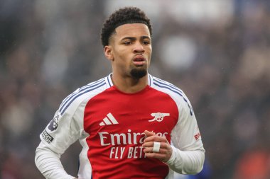 Arsenal 'den Ethan Nwaneri Premier League maçı sırasında Leicester City, King Power Stadyumu' nda Arsenal 'e karşı, 15 Şubat 2025