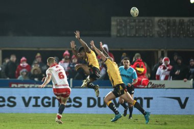 Hull KR 'dan Mikey Lewis, 14 Şubat 2025' te İngiltere 'nin Hull şehrinde oynanan Sewell Group Craven Park' ta oynanan Betfred Süper Lig 1. Raundunda attığı altın puanda attığı golü kutluyor.