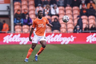 Blackpool 'dan Odel Offiah topu 15 Şubat 2025' te Bloomfield Road, Blackpool 'da oynanan Blackpool-Mansfield maçında aldı.