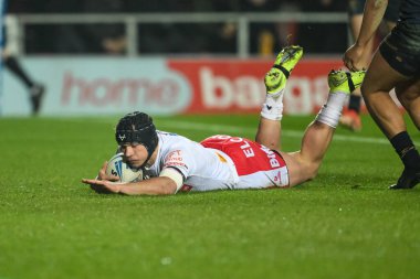 St. Helens takımından Jonny Lomax, 15 Şubat 2025 'te St Helens ile Salford Red Devils arasında oynanan Betfred Süper Lig 1. Raundunda sahaya çıkıyor.