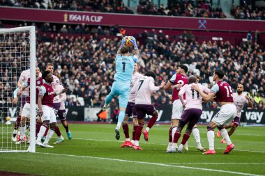 Brentford 'dan Mark Flekken, 15 Şubat 2025' te İngiltere 'nin Londra Stadyumu' nda oynanan Premier League maçında West Ham United ve Brentford maçında bir kurtarış yaptı.