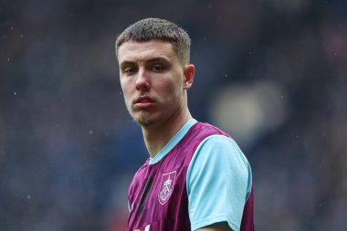 Burnley takımından Maxime Estve, 15 Şubat 2025 'te Preston North End - Burnley maçında Deepdale, Preston, İngiltere' de karşılaştı.