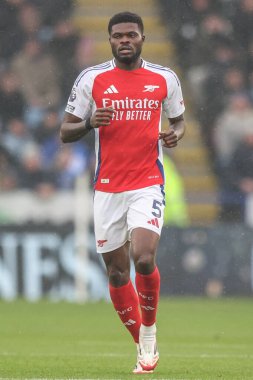 Arsenal 'den Thomas Partey Premier Lig maçı sırasında Leicester City, King Power Stadyumu' nda Arsenal 'e karşı, 15 Şubat 2025