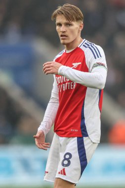 Arsenal 'den Martin degaard Premier League maçı sırasında Leicester City, King Power Stadyumu' nda Arsenal 'e karşı, 15 Şubat 2025