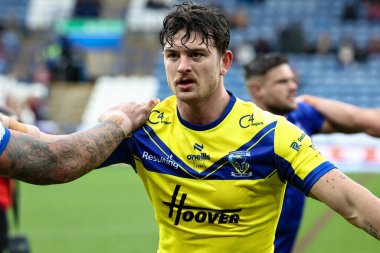 Warrington Wolves 'tan Ordy Crowther 16 Şubat 2025' te John Smith Stadyumu 'nda oynanan Betfred Süper Lig 1. tur karşılaşmasında ısınma turunda Huddersfield Giants' a karşı Warrington Wolves maçı yaptı.