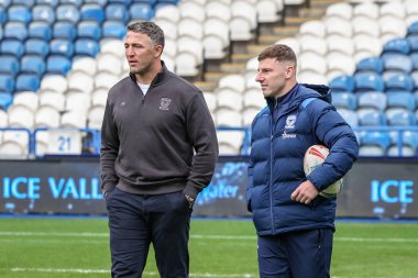 Sam Burgess baş antrenörü ve takım kaptanı George Williams, 16 Şubat 2025 'te John Smith Stadyumu, Huddersfield, Birleşik Krallık' ta oynanan Betfred Süper Lig birinci tur karşılaşmasında Huddersfield Giants 'a karşı Warrington Wolves maçında sahaya ayak bastı.