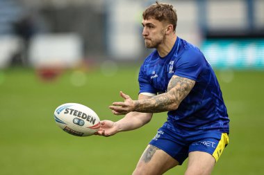 Sam Powell, Betfred Süper Lig 1. Raundunda John Smith Stadyumu 'nda Huddersfield Giants' a karşı Warrington Wolves maçında ısındı.